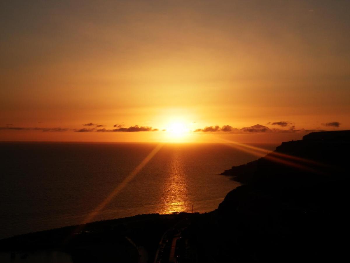 Incredible Sunsets - Playa Amadores Beach View Appartement Buitenkant foto