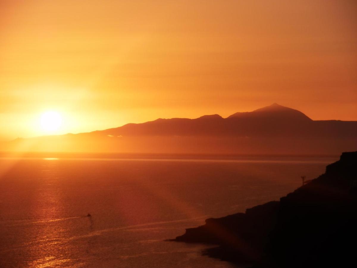 Incredible Sunsets - Playa Amadores Beach View Appartement Buitenkant foto